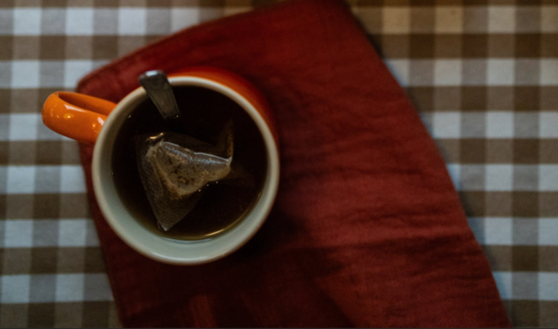 Infusions d’automne : 5 rituels cocooning pour se réchauffer naturellement